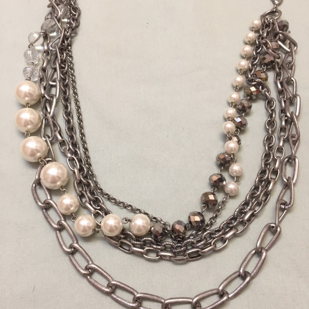 Silver & Pearl Chunky Necklace (item 192)
